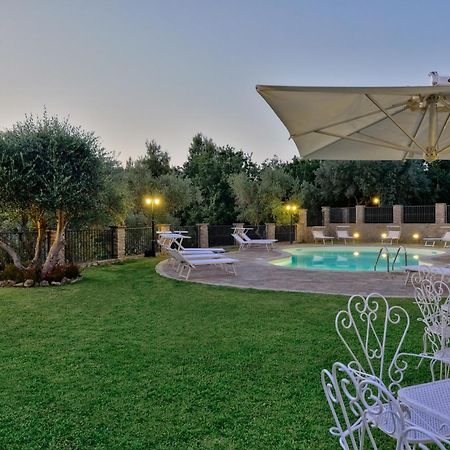 Villa Elaia Санта-Мария-ди-Кастеллабате Экстерьер фото